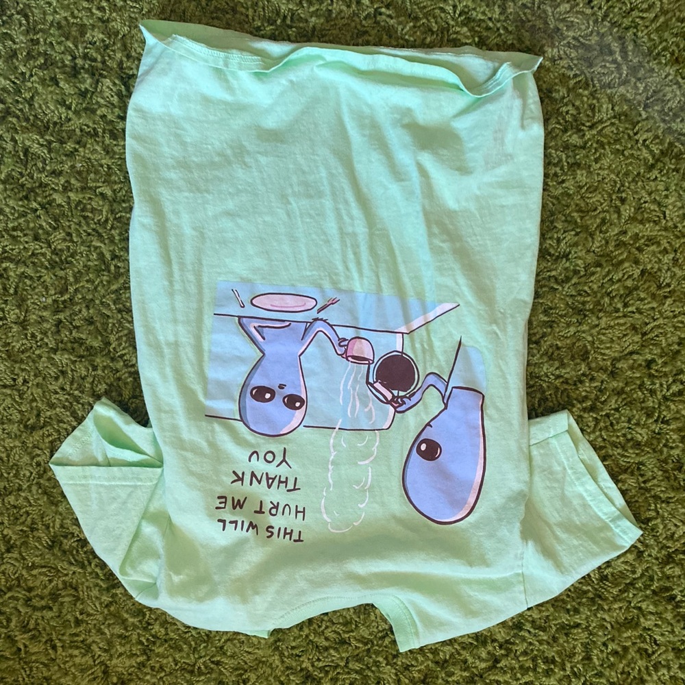 Graphic tee